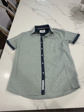 Craft + Flow Voyage Boys Med 10/12 Palm Tree Short Sleeve Button Down Mint Green